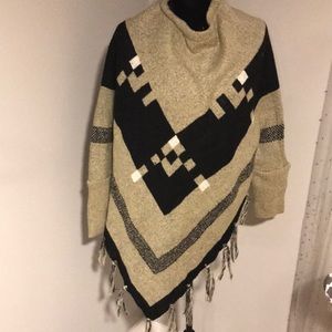 Sweater/shawl